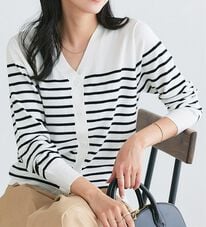 Pierrot（ピエロ）の「【洗濯機で洗える】丈・ネックが選べるシルクタッチニットカーディガン（ニットカーディガン）」