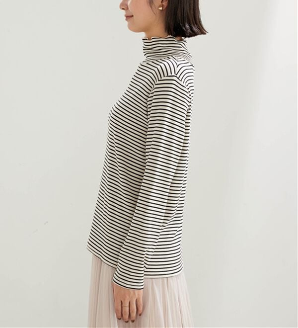 BELLUNA（ベルーナ）の「なめらか素材ハイネックボーダープルオーバー（カットソー）」｜詳細画像