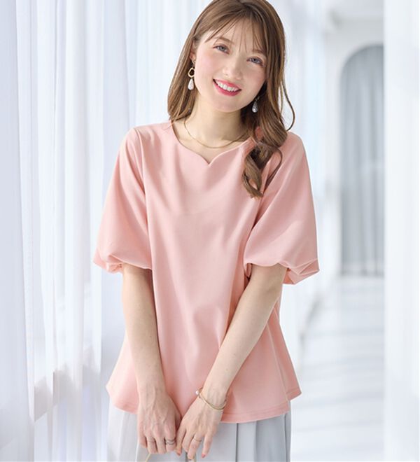 alotta（アロッタ）の「【接触冷感】パフ袖ハートネックブラウスＴシャツ（ブラウス）」｜ピンク