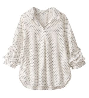 BELLUNA（ベルーナ）の「袖タックデザインスキッパーシャツ（ブラウス）」｜オフ白ドット