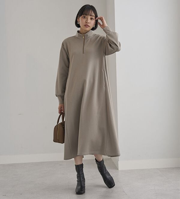 BELLUNA（ベルーナ）の「ポケット付ハーフジップフレアーワンピース（カットソーワンピース）」｜詳細画像