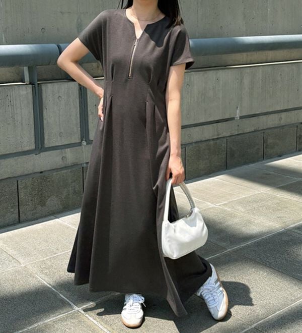 GeeRA（ジーラ）の「前後2WAYハーフジップフレンチ袖ワンピース（カットソーワンピース）」｜詳細画像