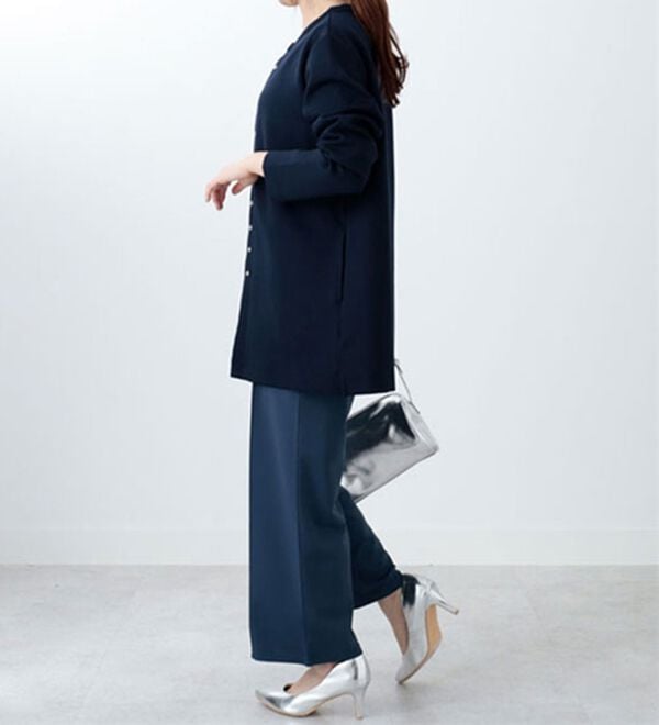 BELLUNA（ベルーナ）の「カットツイル素材ストレートパンツ（フルレングスパンツ）」｜詳細画像