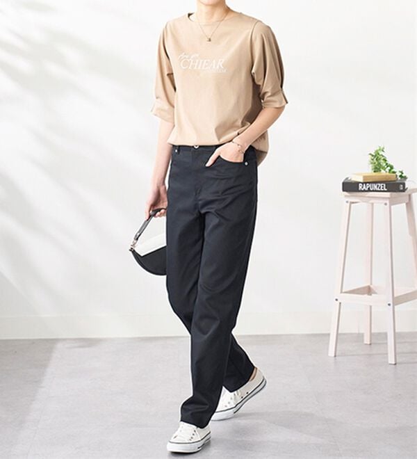 BELLUNA（ベルーナ）の「サラリ速乾！綿サテンストレッチカラーパンツ（フルレングスパンツ）」｜詳細画像