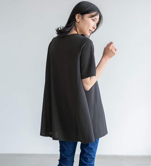 BELLUNA（ベルーナ）の「ひんやり！ポコポコエンボス素材－３ｋｇ見えチュニック（チュニック）」｜詳細画像