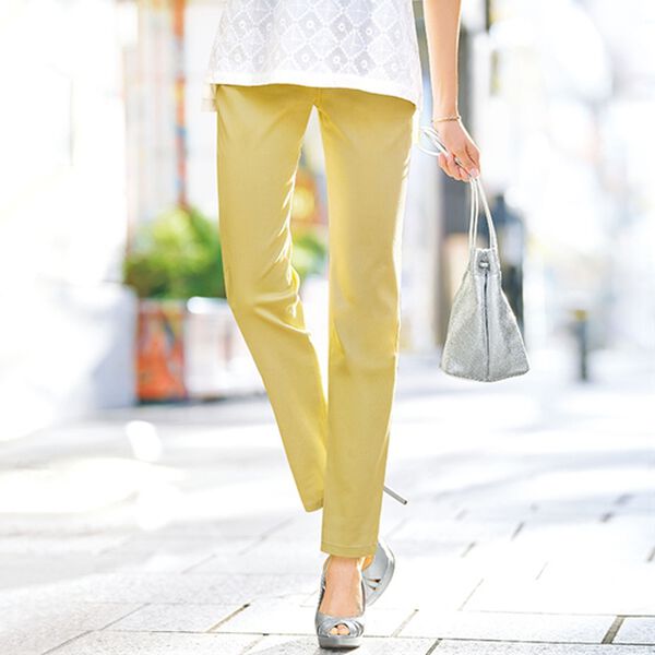 BELLUNA（ベルーナ）の「ヒンヤリ速乾！綿サテンストレッチカラーパンツ（フルレングスパンツ）」｜詳細画像