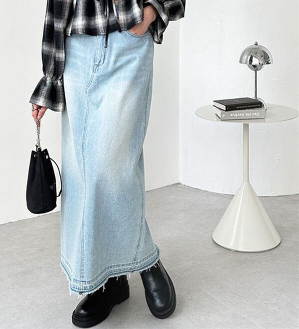 GeeRA（ジーラ）の「バックスリットデニムロングスカート（ロングスカート）」｜詳細画像