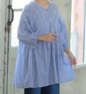 A HAPPY MARILYN（アハッピーマリリン）の「【Ｌ～６Ｌ】【風通るプレミアム】綿１００％　楊柳　七分袖　ウエストギャザー　ブラウス（ブラウス）」｜ネイビーストライプ