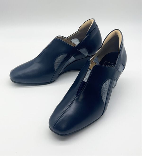 BELLUNA（ベルーナ）の「４Ｅ牛革エレガントラインシューズ（パンプス）」｜詳細画像