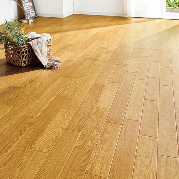 iellio（イエリオ）の「多機能クッションフロアシート＜簡単ロール式・フローリング調・防水・はっ水・日本製・抗菌・防カビ・防炎＞（カーペット）」｜ライトオーク