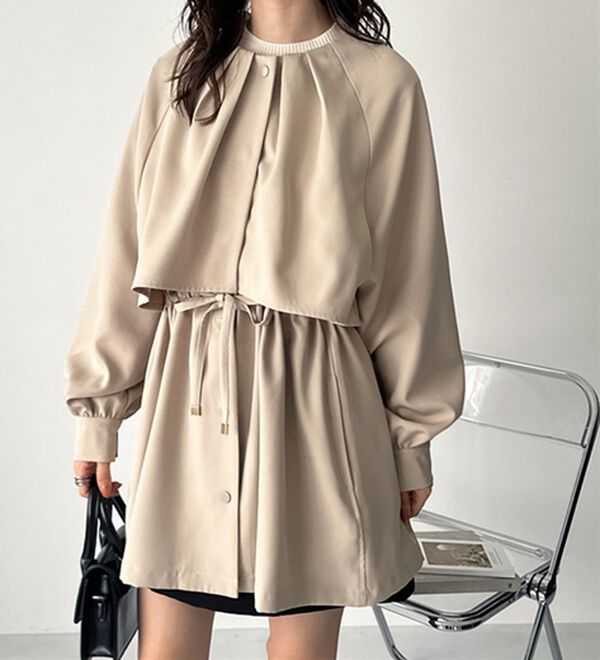 GeeRA（ジーラ）の「ケープデザインミドル丈マンパー（ブルゾン）」｜詳細画像