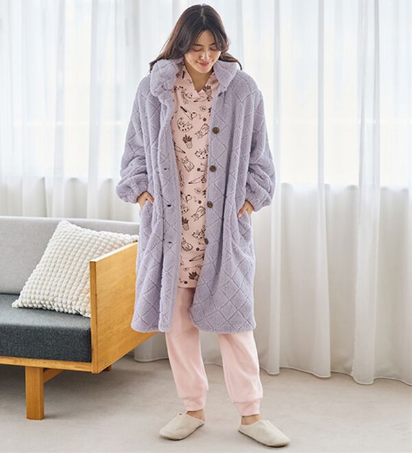 LAVIENNE（ラヴィエンヌ）の「もこもこダイヤフリースガウン（パジャマ・ルームウェア）」｜詳細画像