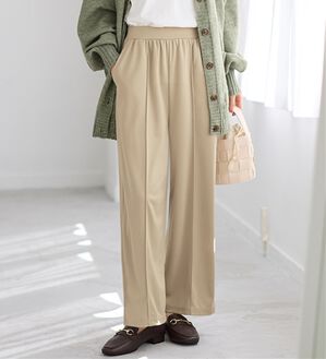 Viola e Viola（ヴィオラ エ ヴィオラ）の「楽ちんキレイ美脚ストレートパンツ（フルレングスパンツ）」｜グレージュ