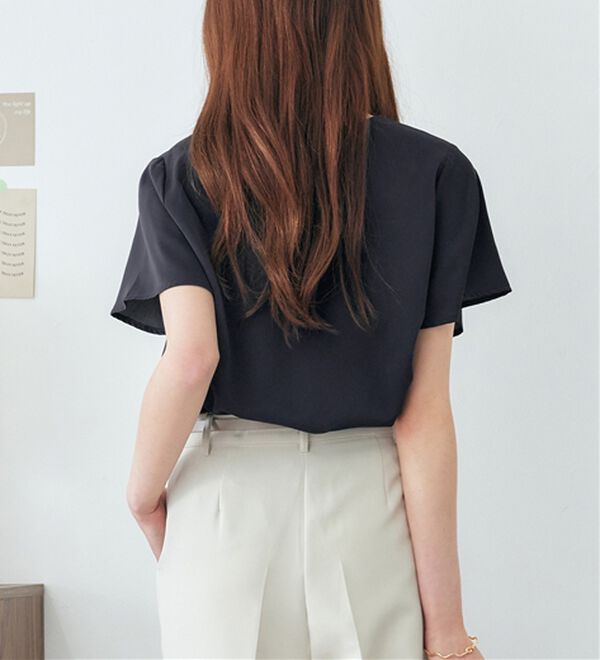 alotta（アロッタ）の「シフォンレイヤードＶネックブラウス（ブラウス）」｜詳細画像