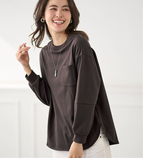 BELLUNA（ベルーナ）の「吸湿発熱ポンチ素材袖切替プルオーバー（カットソー）」｜詳細画像