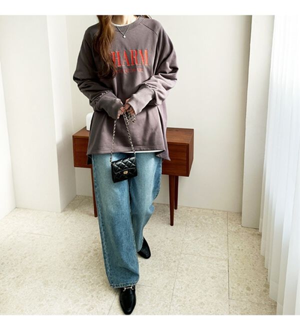 GeeRA（ジーラ）の「指穴デザイン刺しゅうロゴスウェット（トレーナー・スウェット）」｜詳細画像