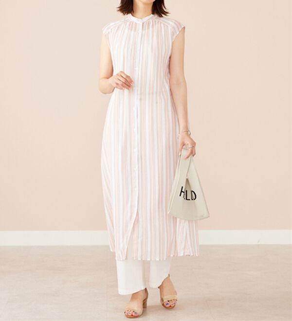 BELLUNA（ベルーナ）の「ラメ入りストライプ柄シアーロングシャツ（シャツワンピース）」｜詳細画像