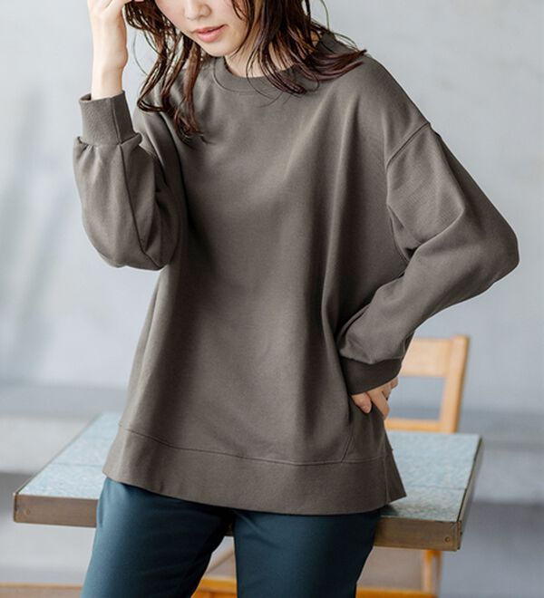 BELLUNA（ベルーナ）の「軽やか綿混！大人サマ見えスウェット（カットソー）」｜詳細画像