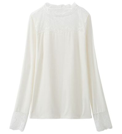 LAVIENNE（ラヴィエンヌ）の「吸湿発熱あったかインナーハイネックレースインナー（肌着・インナーウェア）」