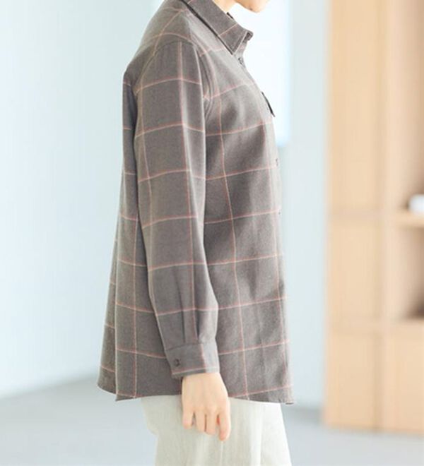 BELLUNA（ベルーナ）の「《ＨｕｇＲｅａｍコットン》ポケットシャツ（シャツ）」｜詳細画像