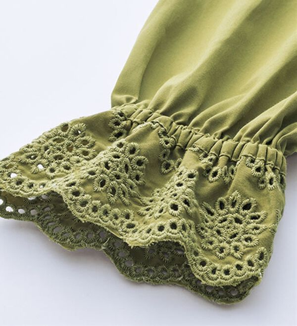 BELLUNA（ベルーナ）の「袖レース切替サイドプリーツチュニック（チュニック）」｜詳細画像