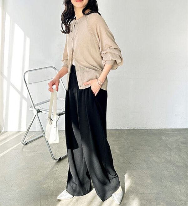 GeeRA（ジーラ）の「ゴールドボタンシアーカーディガン（ニットカーディガン）」｜詳細画像