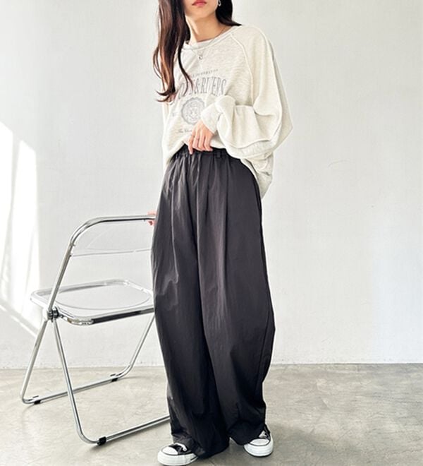 GeeRA（ジーラ）の「さらとろ素材が嬉しい！ダブルタックワイドパンツ（フルレングスパンツ）」｜詳細画像