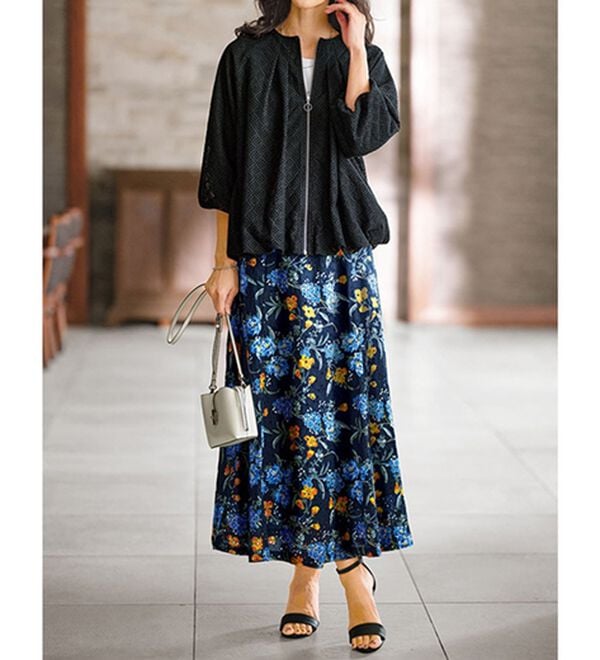 BELLUNA（ベルーナ）の「カットワーク刺しゅう素材花柄スカート（ロングスカート）」｜詳細画像