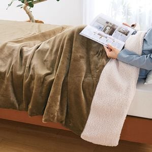 「毛布にもなるフランネル掛布団カバー＜２ＷＡＹ・あったか・裏面シープ調・アルミシート入＞（掛布団カバー）」｜無地ブラウン