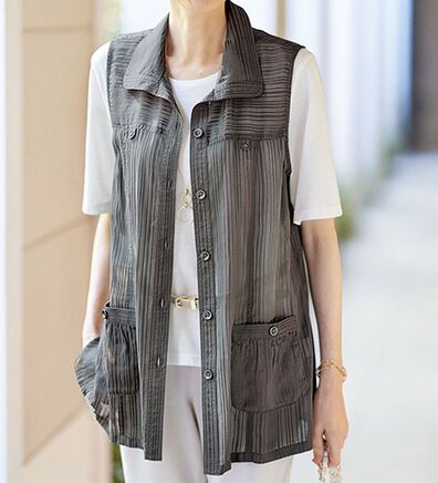 BELLUNA（ベルーナ）の「これ一枚で決まる！シャドーストライプベスト（ベスト）」