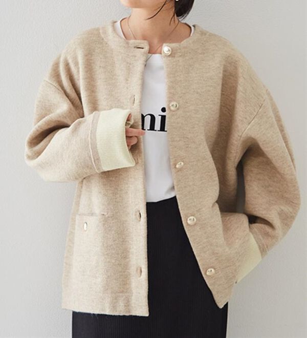 RANAN（ラナン）の「裏配色ゴールド調ボタンニットコーディガン（ニットカーディガン）」｜詳細画像