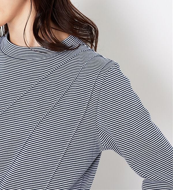 BELLUNA（ベルーナ）の「細ボーダータックデザインチュニック（チュニック）」｜詳細画像