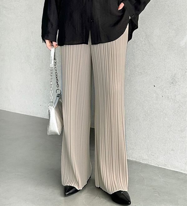 GeeRA（ジーラ）の「セルフカットセミワイドプリーツパンツ（フルレングスパンツ）」｜詳細画像