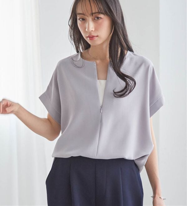 RANAN（ラナン）の「【汗シミ防止】ひんやり&防シワ前後2WAYハーフジップブラウス（ブラウス）」｜詳細画像