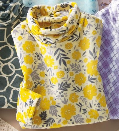 LAVIENNE（ラヴィエンヌ）の「ストレッチ素材のゆるっとハイネックプルオーバー（パジャマ・ルームウェア）」