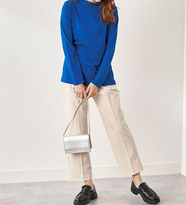 BELLUNA（ベルーナ）の「吸湿発熱ハイネックプルオーバー（カットソー）」｜詳細画像