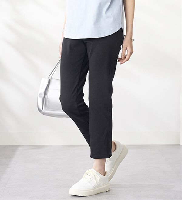 BELLUNA（ベルーナ）の「【再入荷】美ストレッチ素材アンクル丈レギンスパンツ（クロップドパンツ）」｜詳細画像
