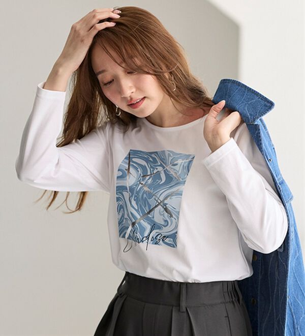 BELLUNA（ベルーナ）の「一枚で着映えるデコラＴ（長袖）（チュニック）」｜詳細画像