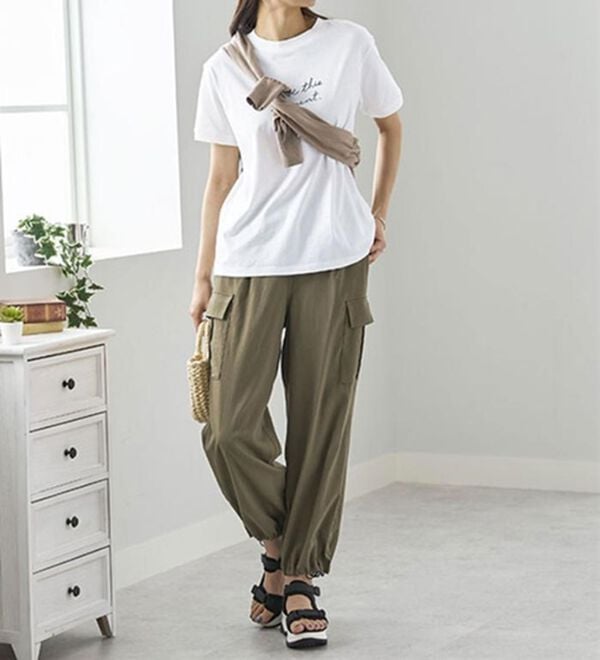 BELLUNA（ベルーナ）の「綿１００％大人顔サマ見えＴシャツ（Tシャツ）」｜詳細画像