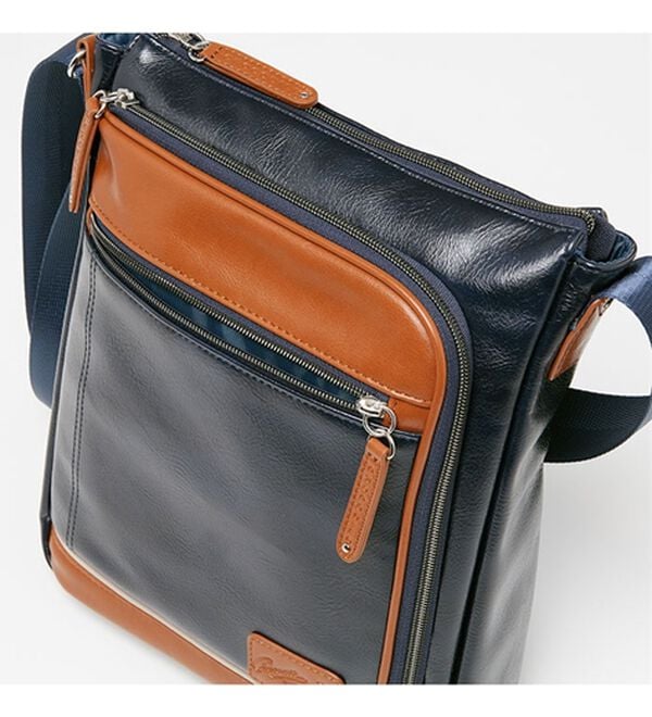 「＜クロコダイル＞トリプルファスナーショルダー（メンズショルダーバッグ）」｜詳細画像