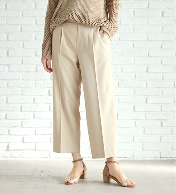 BELLUNA（ベルーナ）の「サラリ美脚見え！タック使いワイドパンツ（ワイドパンツ・ガウチョ）」｜詳細画像