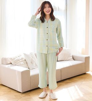 LAVIENNE（ラヴィエンヌ）の「【オーガニックコットン使用】綿１００％Ｗガーゼのルームパジャマ（パジャマ・ルームウェア）」｜グリーン