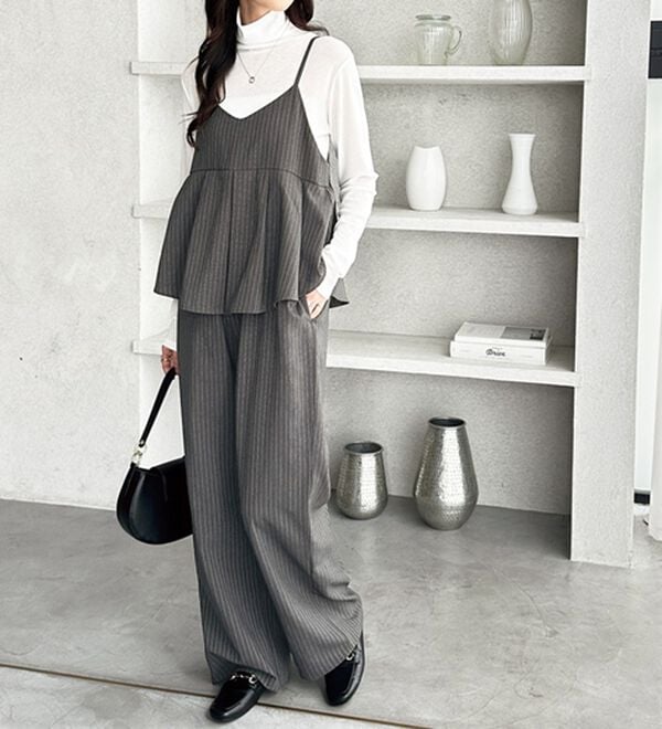 GeeRA（ジーラ）の「セットアップ風プリーツビスチェキャミサロペ（オールインワン）」｜詳細画像