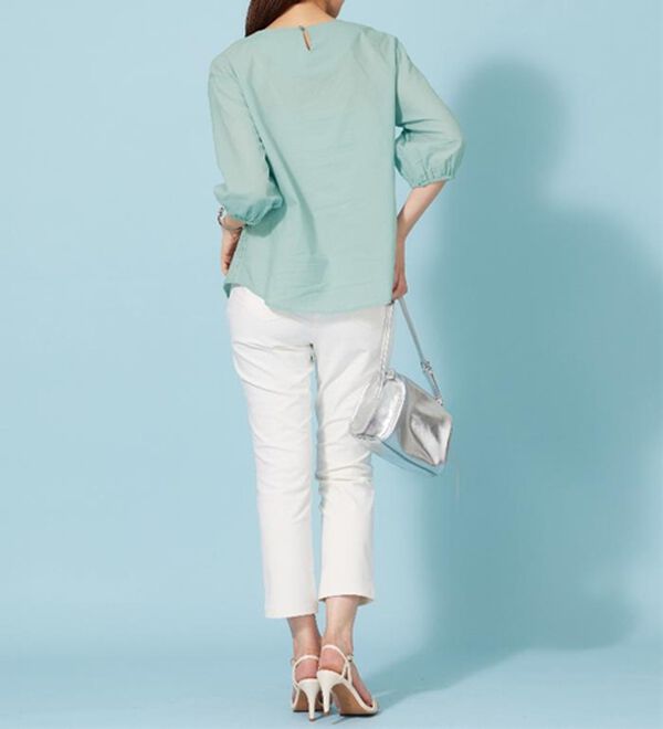 BELLUNA（ベルーナ）の「モチーフレース使いふんわり袖ブラウス（ブラウス）」｜詳細画像