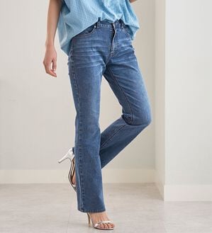 BELLUNA（ベルーナ）の「ヒンヤリ冷感！ライトオンスジーンズ（フルレングスパンツ）」｜ライトブルー3