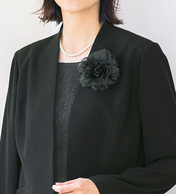 ルフラン（ルフラン）の「ブラウス付パンツスーツ（ブラックフォーマル（喪服・礼服））」｜詳細画像