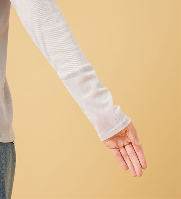 BELLUNA（ベルーナ）の「衿＆袖ラメチュール切替プルオーバー（カットソー）」｜詳細画像