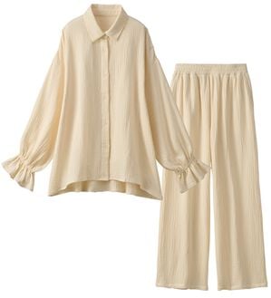 YU'NOW（ユナウ）の「【上下２点セット】Ｗガーゼシャツパジャマ（パジャマ・ルームウェア）」｜アイボリー