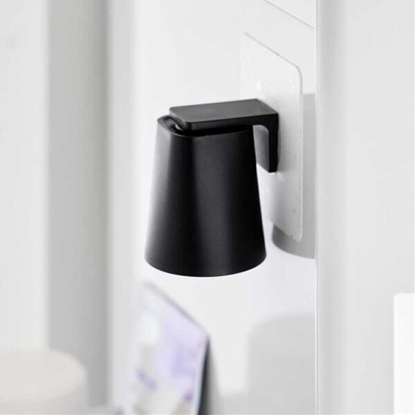 iellio（イエリオ）の「タワー　フィルムフックマグネットマウスウォッシュタンブラー＜ｔｏｗｅｒ山崎実業＞（その他キッチン用品）」｜ブラック
