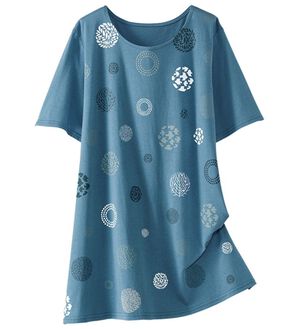 BELLUNA（ベルーナ）の「綿・テンセル（ＴＭ）繊維ロング丈プリントＴシャツ（Tシャツ）」｜ドット柄